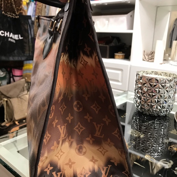 Handbag - Picture 7 of 7